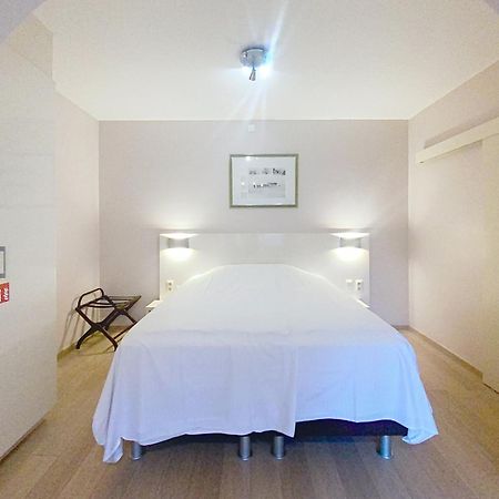 Gastenkamers Centersuites Oostduinkerke Exteriör bild