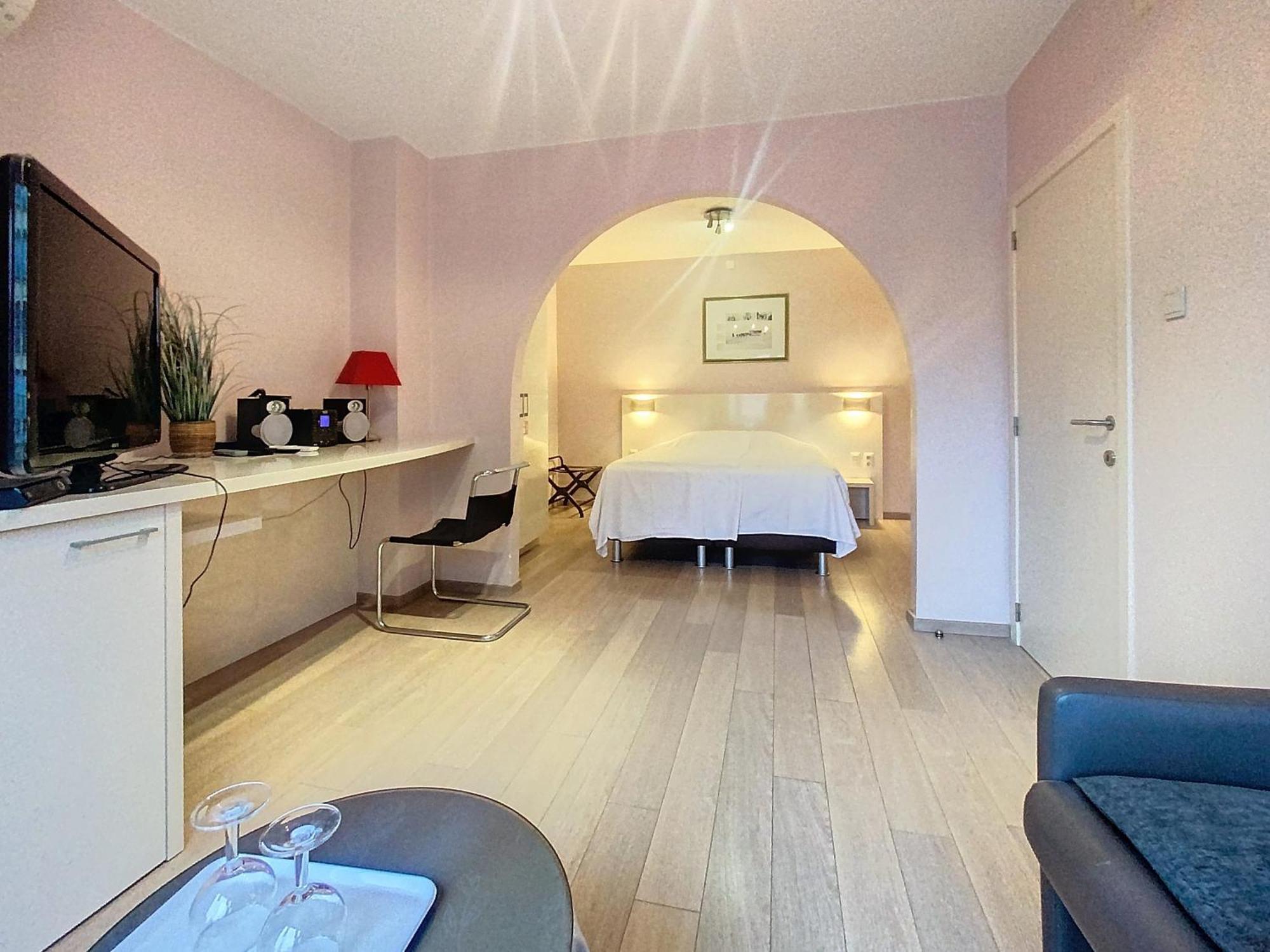 Gastenkamers Centersuites Oostduinkerke Exteriör bild